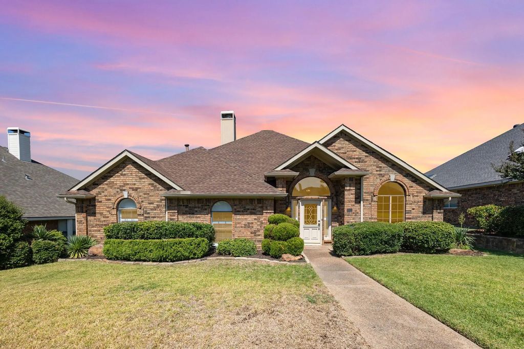 1307 Ponderosa Pine Lane, Carrollton