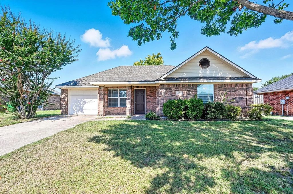 623 Oliver Lane, Waxahachie