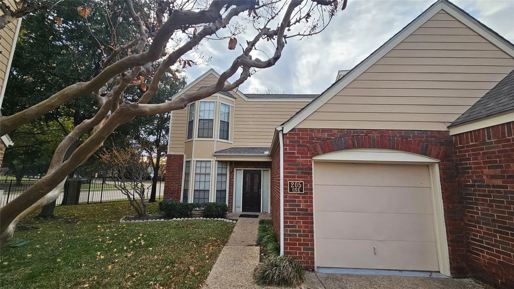 205 Cimarron Trail 1, Irving