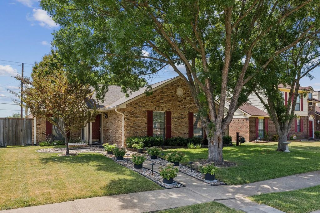 4613 Miramar Drive, Rowlett