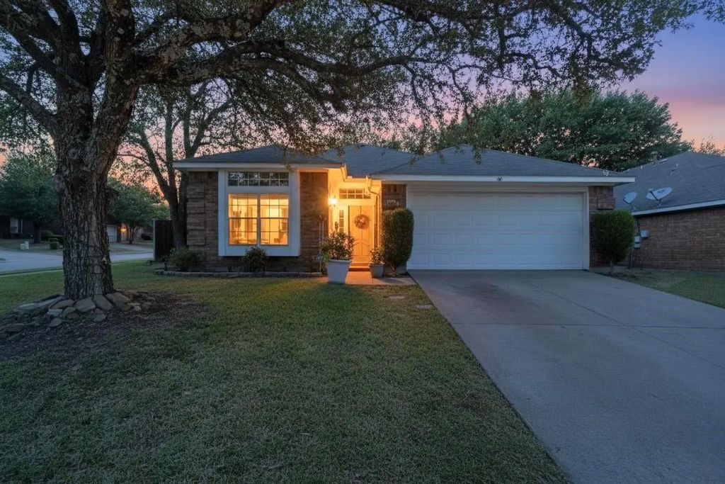 200 Chamblin Drive, Cedar Hill
