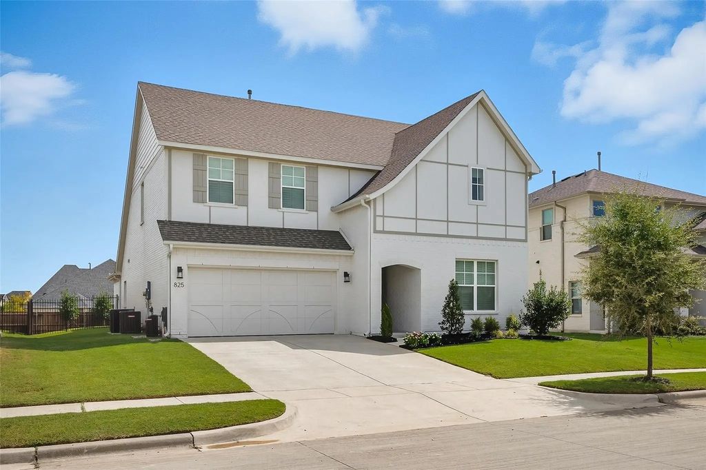 825 Highlands Avenue, Aledo