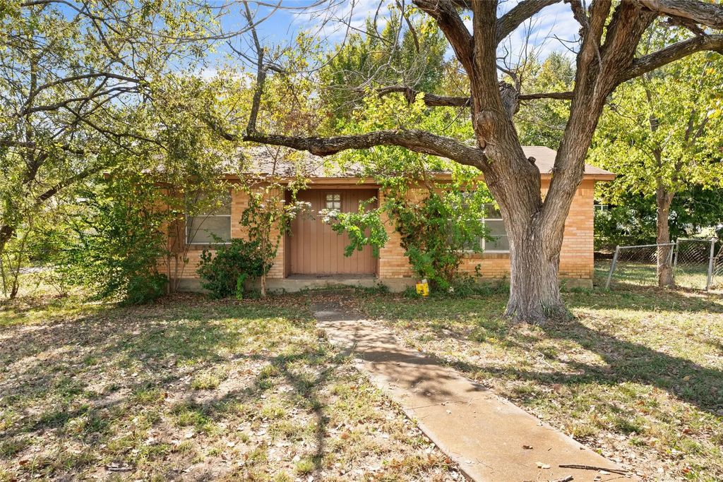 1817 Grove Circle, Mesquite