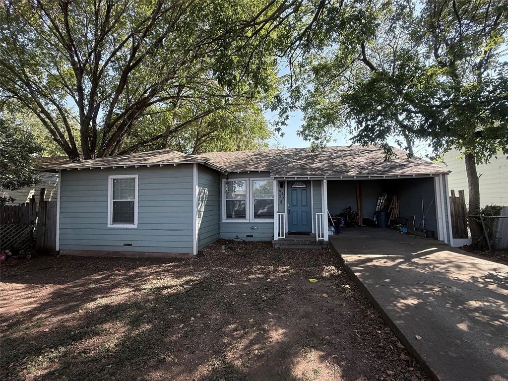9129 White Settlement Road, White Settlement