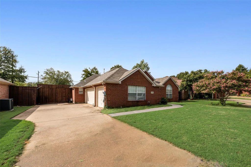 1408 Montecristo Court, Denton