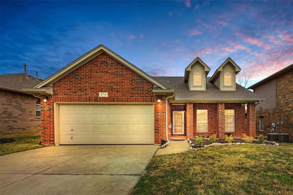 2713 Bull Shoals Drive, Fort Worth