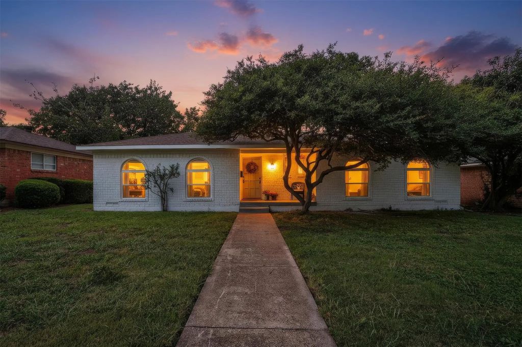 8411 Cadenza Lane, Dallas