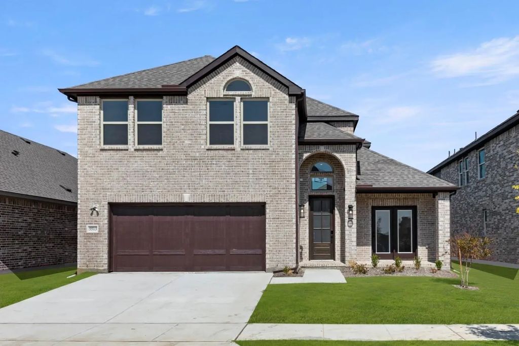 5513 Burford, Celina