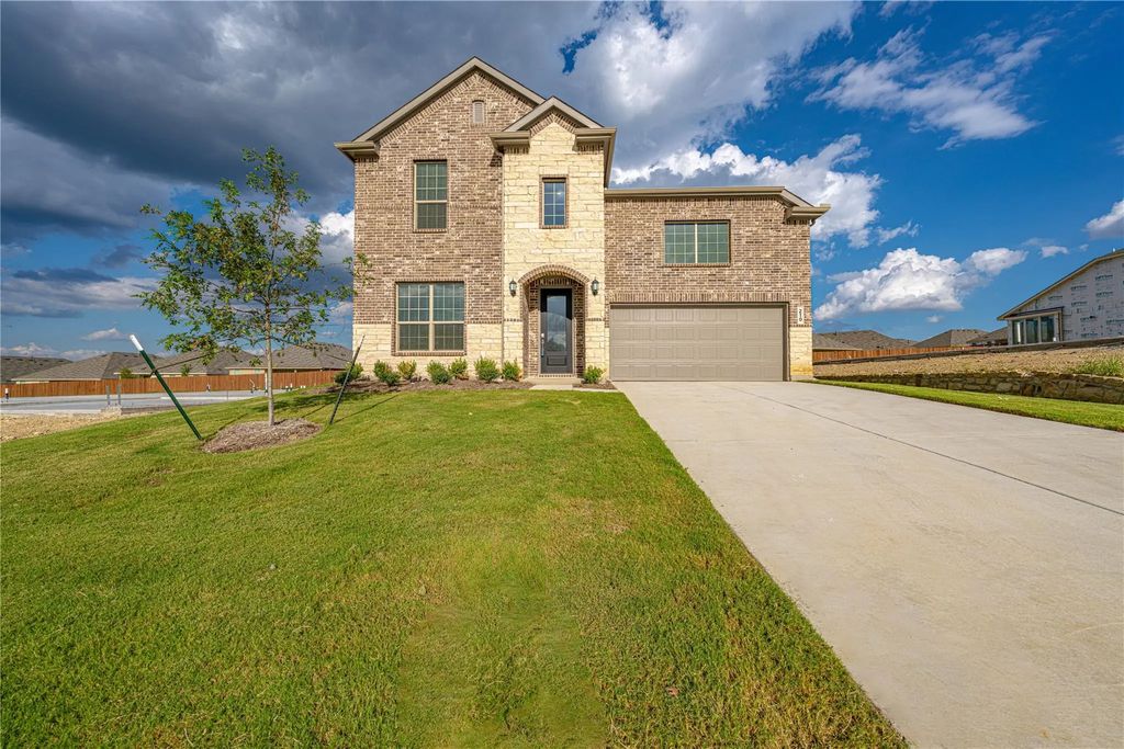 210 Loving Trail, Justin