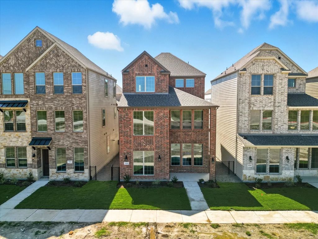1556 Lake District Drive, Allen