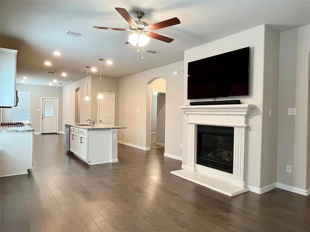 7108 Dandelion Drive, Little Elm