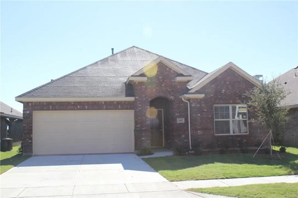 2412 Eppright Drive, Little Elm