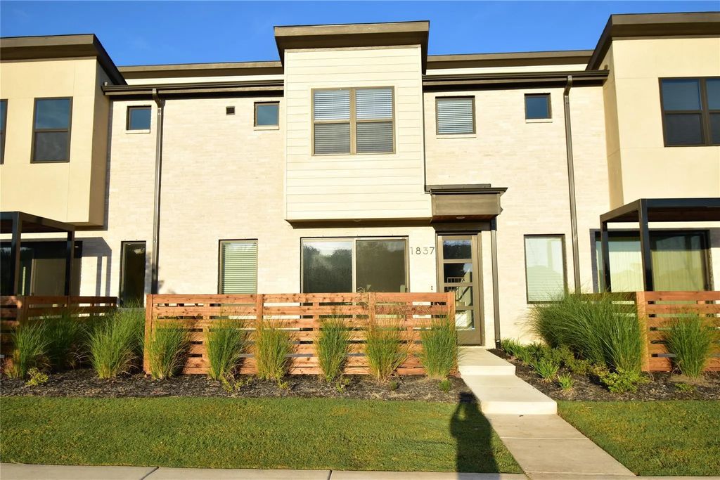 1837 Azalea Drive, Melissa