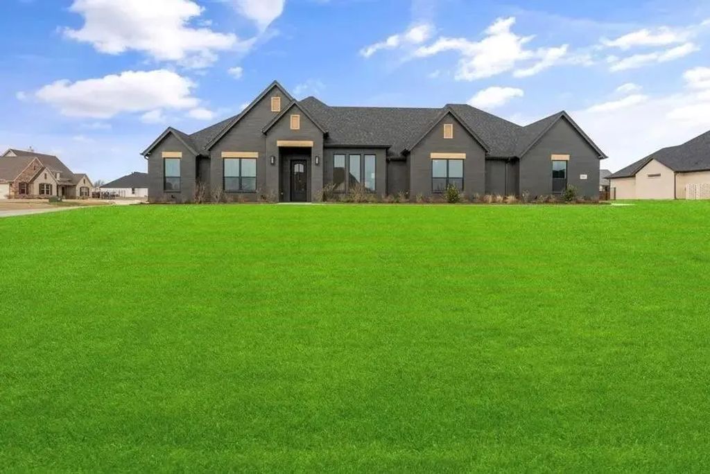 1064 Tobey Court, Aledo