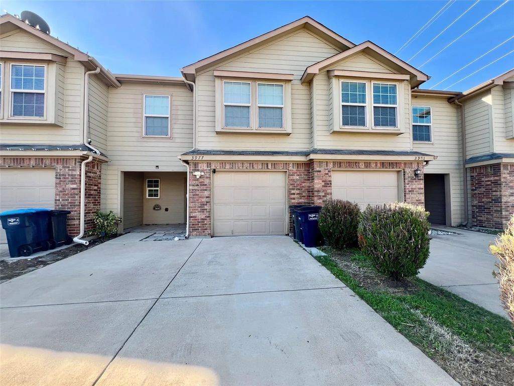 3977 Vista Mar Drive, Fort Worth