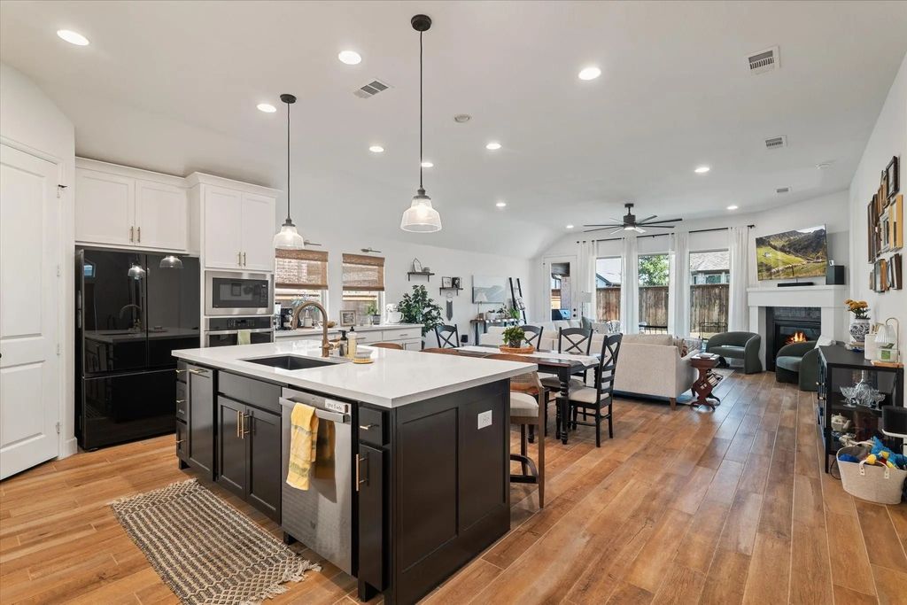 2913 Peartree Lane, Celina