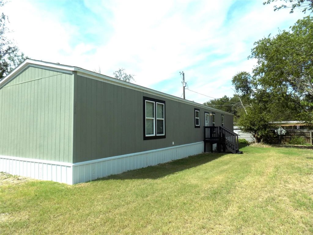 2916 Blackjack Lane, Granbury