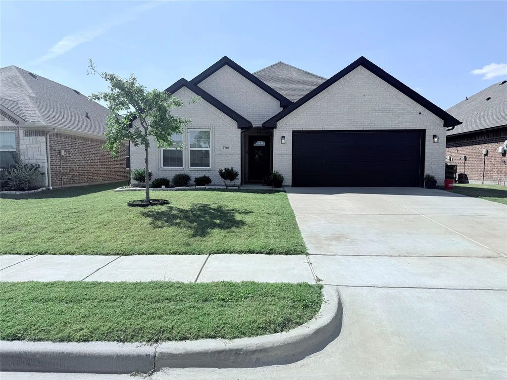 7706 Grant Lane, Greenville