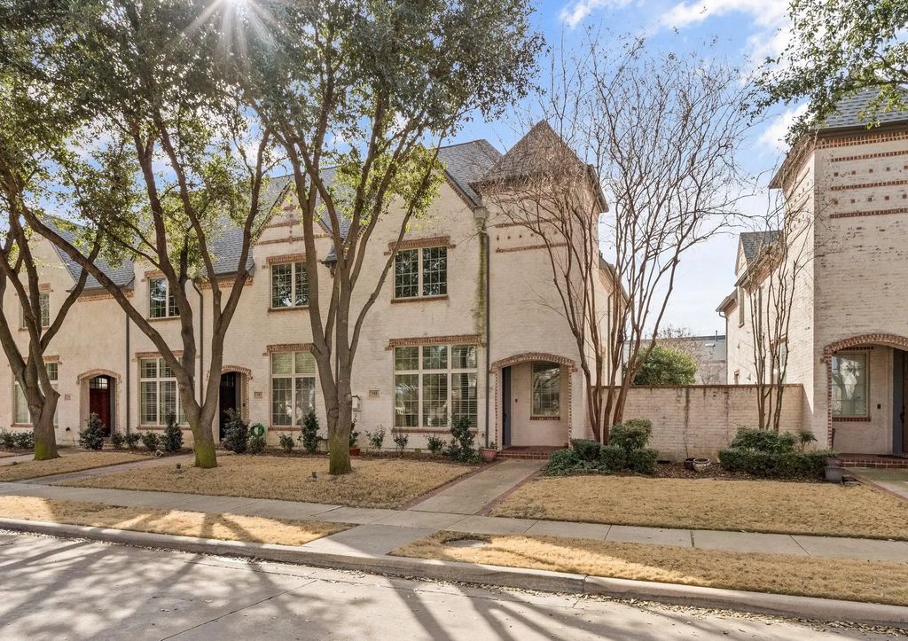 743 Warwick Lane, Coppell