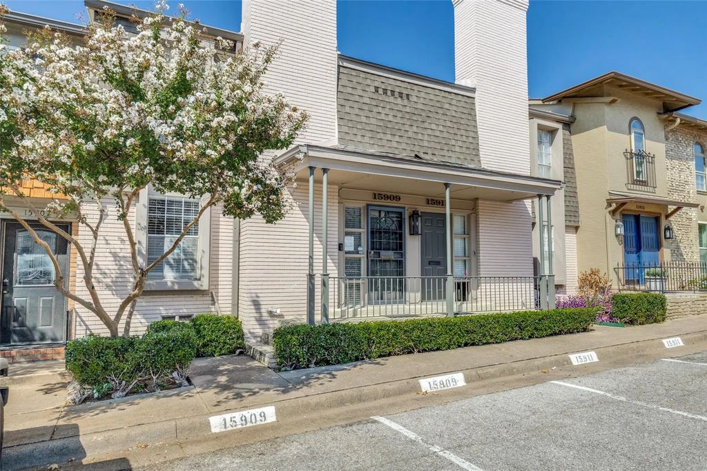 15909 Archwood Lane 1026, Dallas