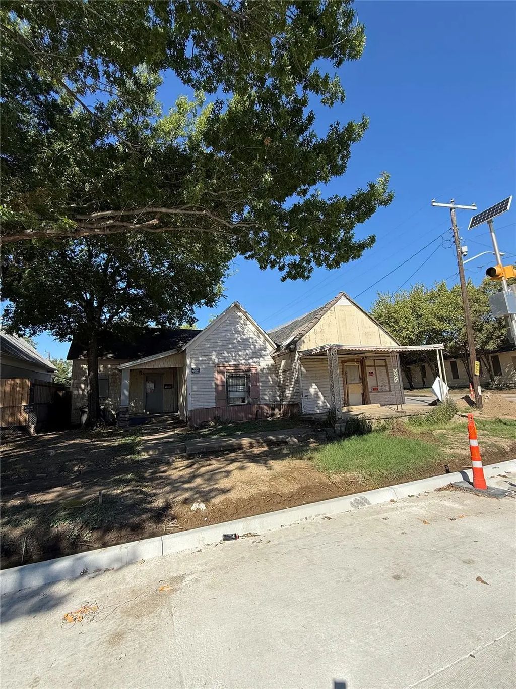 2025 N Houston Street, Fort Worth
