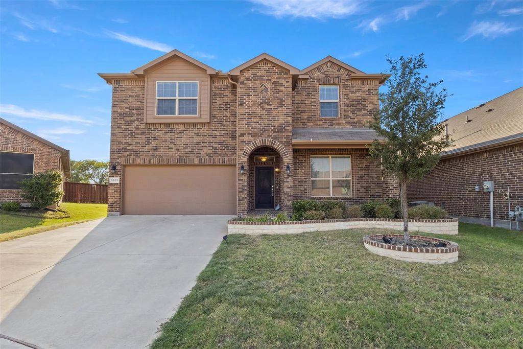 9205 Nickel Creek Drive, Fort Worth