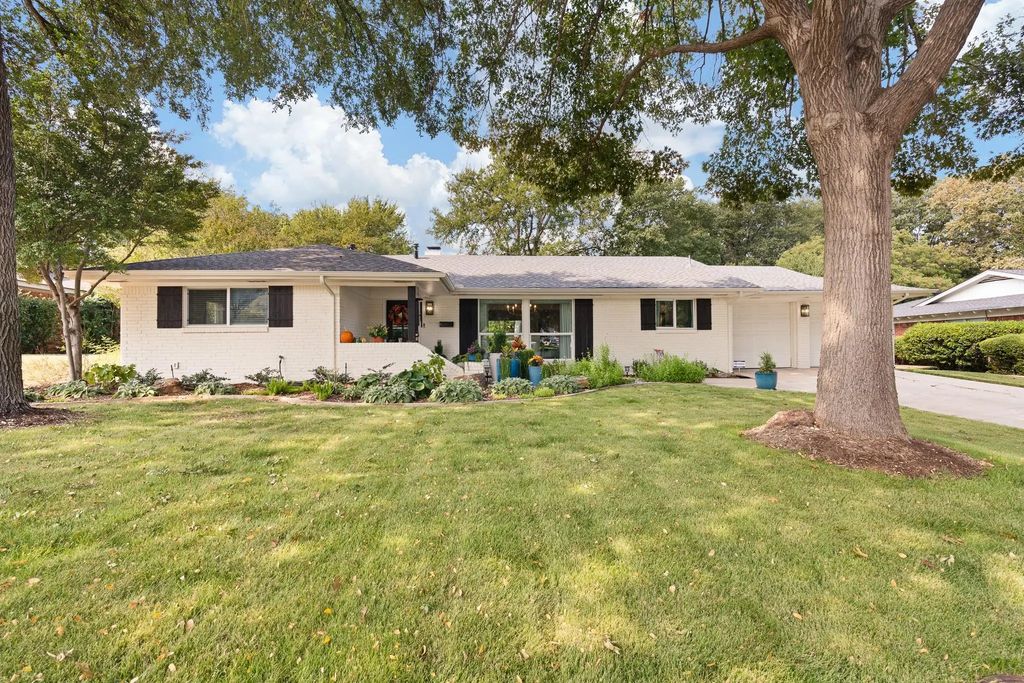 1512 Ridgmar Boulevard, Fort Worth