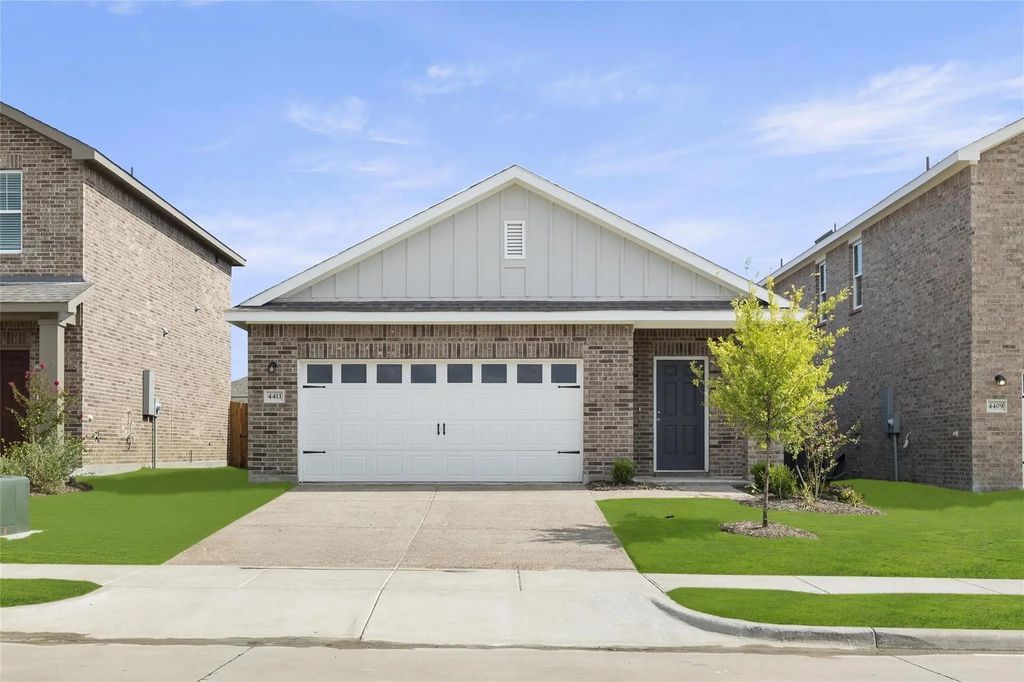 4411 Marsh Hawk Drive, Melissa
