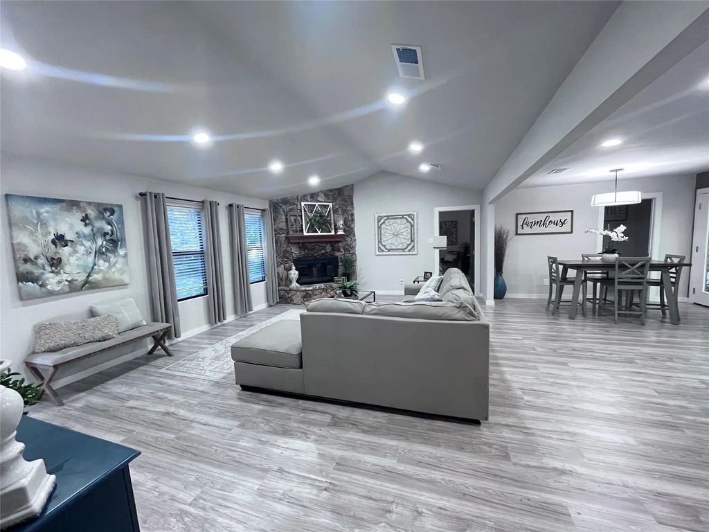 7899 Private Road 2576, Quinlan