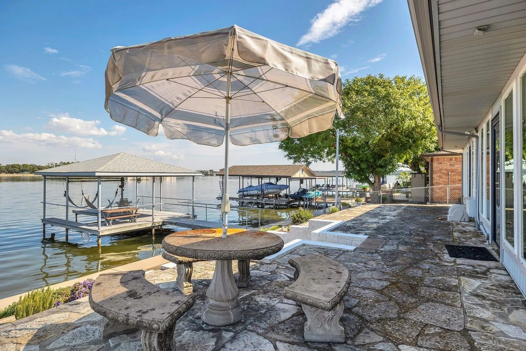 610 Panama Court, Granbury