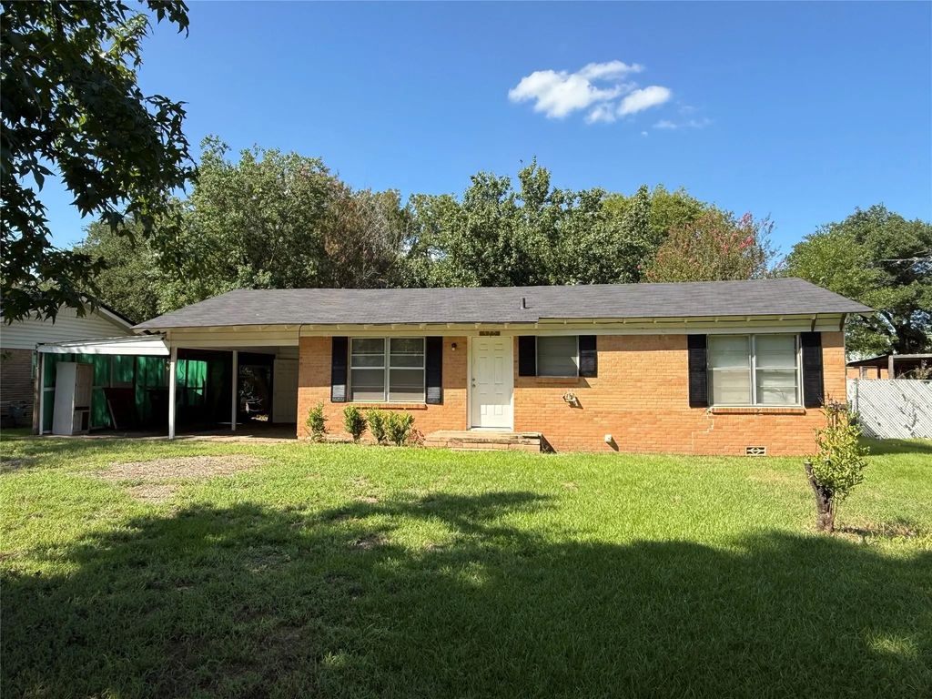 520 W Elm Street, Canton