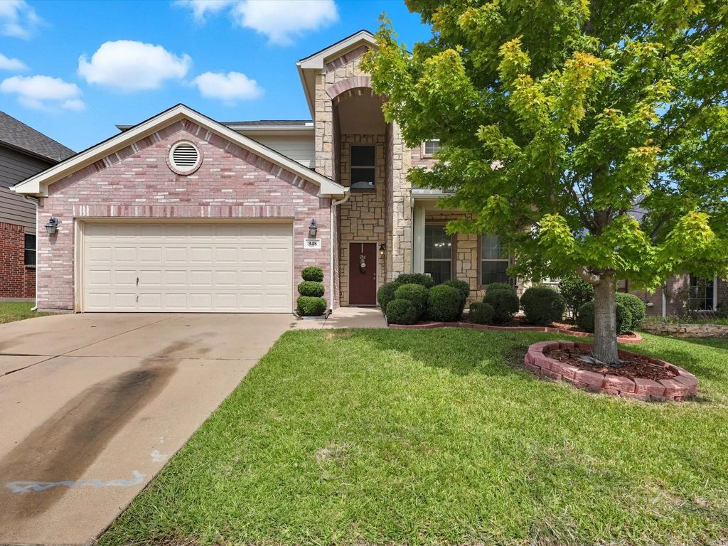 348 Fossil Bridge Drive, Fort Worth