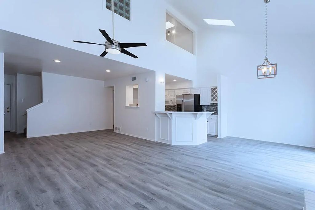 7450 Holly Hill Drive 105, Dallas