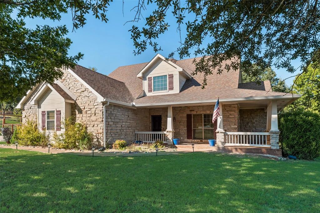 82 Trailridge Drive, Melissa