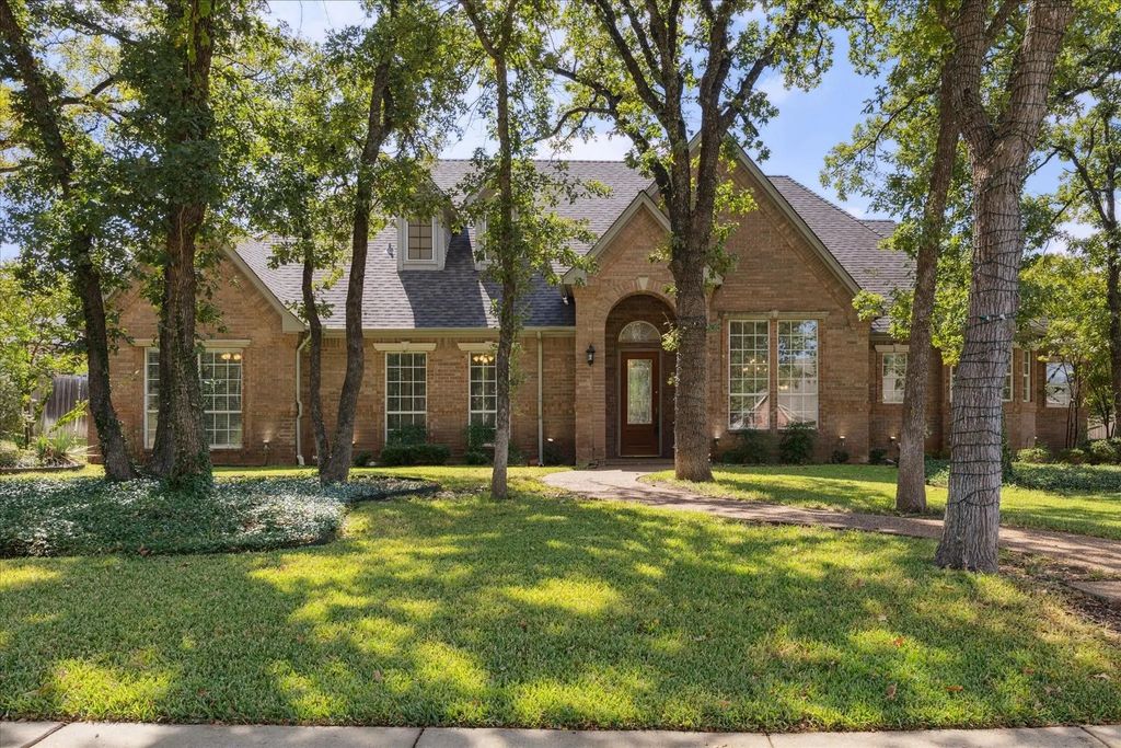 1008 Ohio Court, Kennedale