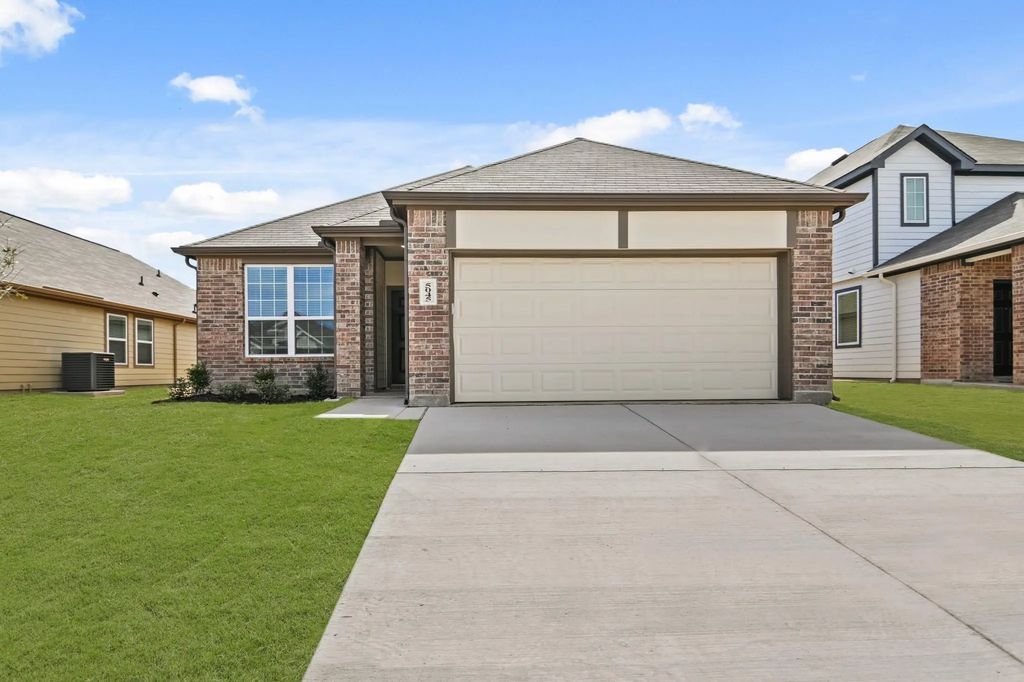 5045 Cervinae Road, Fort Worth