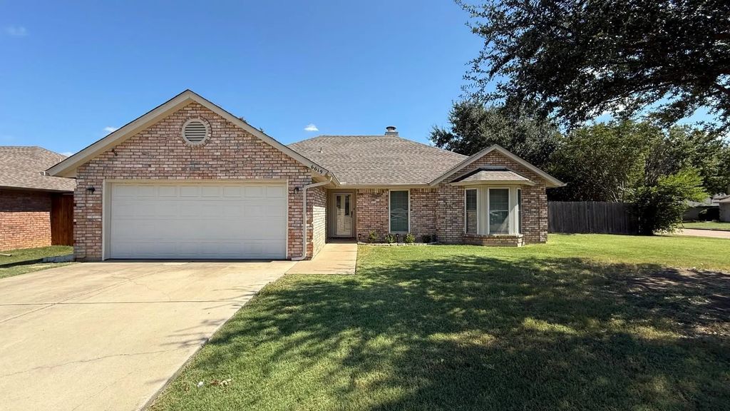 6619 Running Creek Drive, Arlington