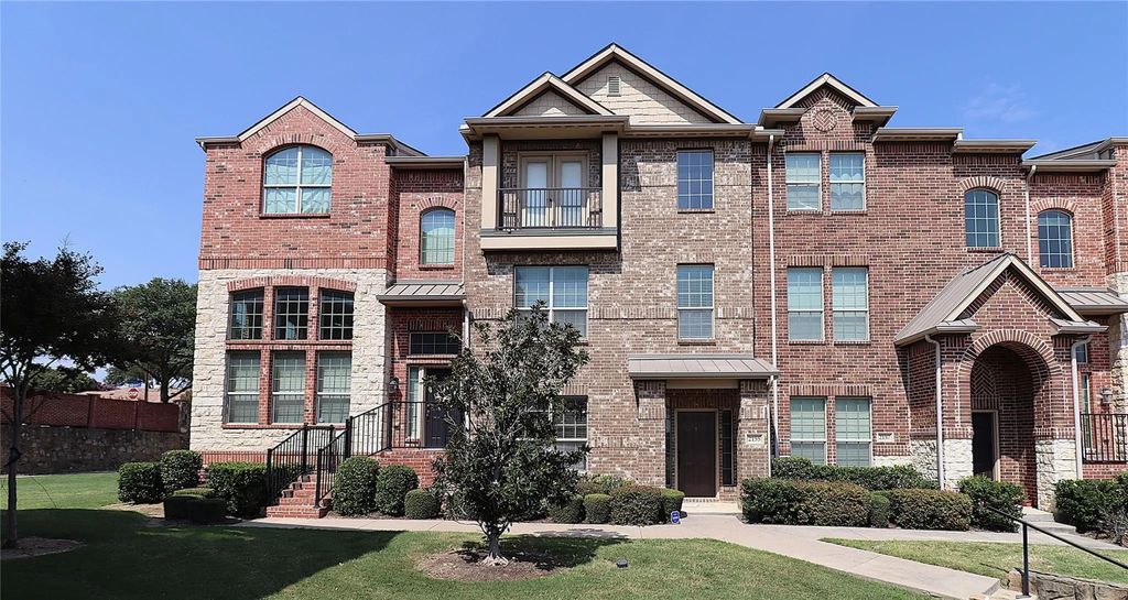 2155 Mcparland Court, Carrollton