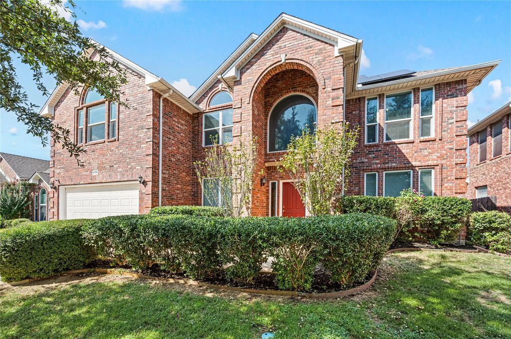 4709 Bristol Trace Trail, Fort Worth