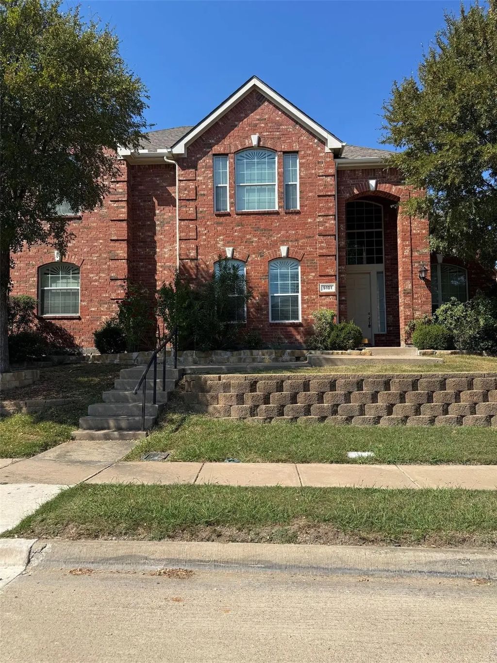 9101 Forest Hills Drive, Irving