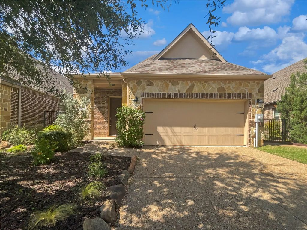 904 Memory Lane, McKinney