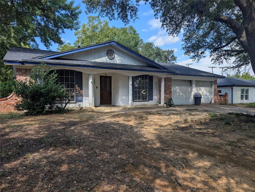 1429 Foothill Drive, Hurst