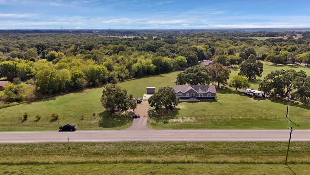 11520 Fm 1390, Scurry