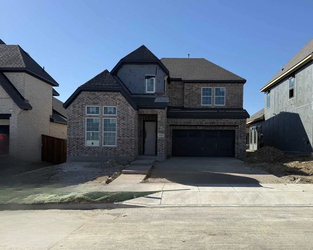 1032 Golden Galaxy Way, Lucas