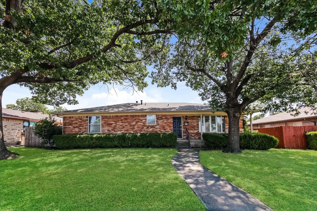 6606 Symphony Lane, Dallas