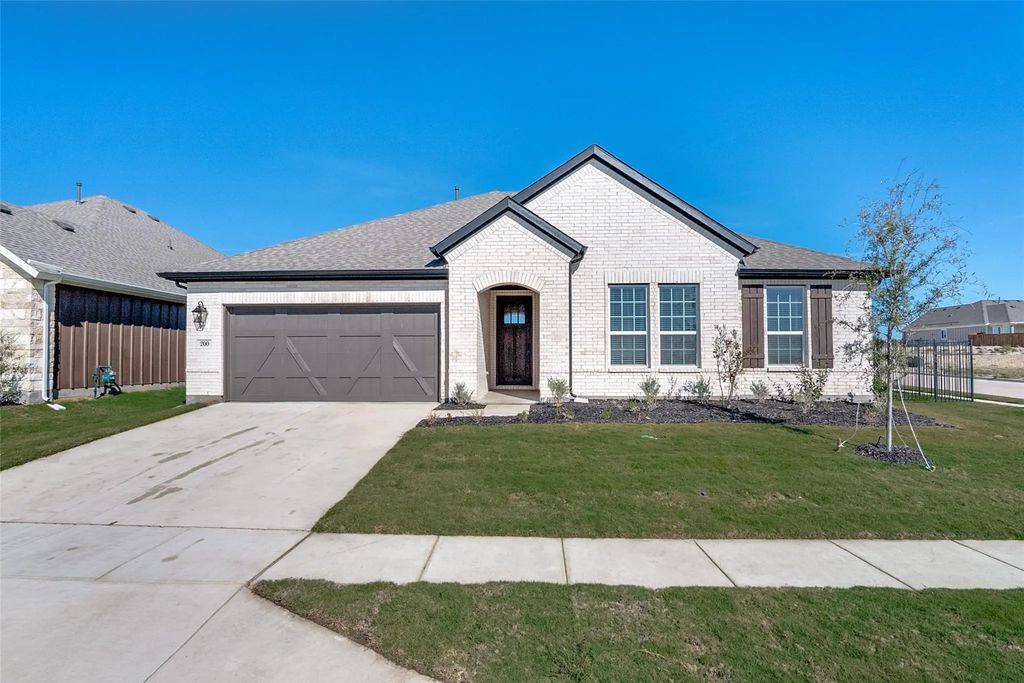 200 Gallegos Drive, Aledo