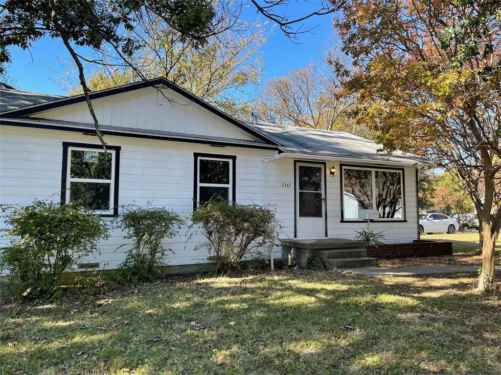 2165 Skillman, Garland