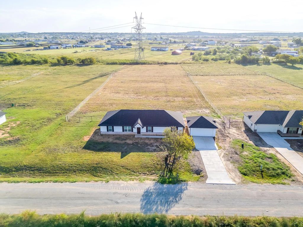 5716 High Plains Trail, Joshua