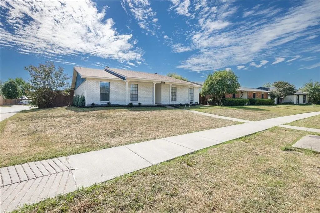 2124 Lymington Road, Carrollton