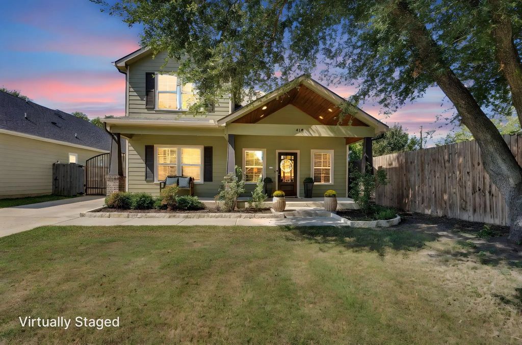 419 Coleman Street, Waxahachie